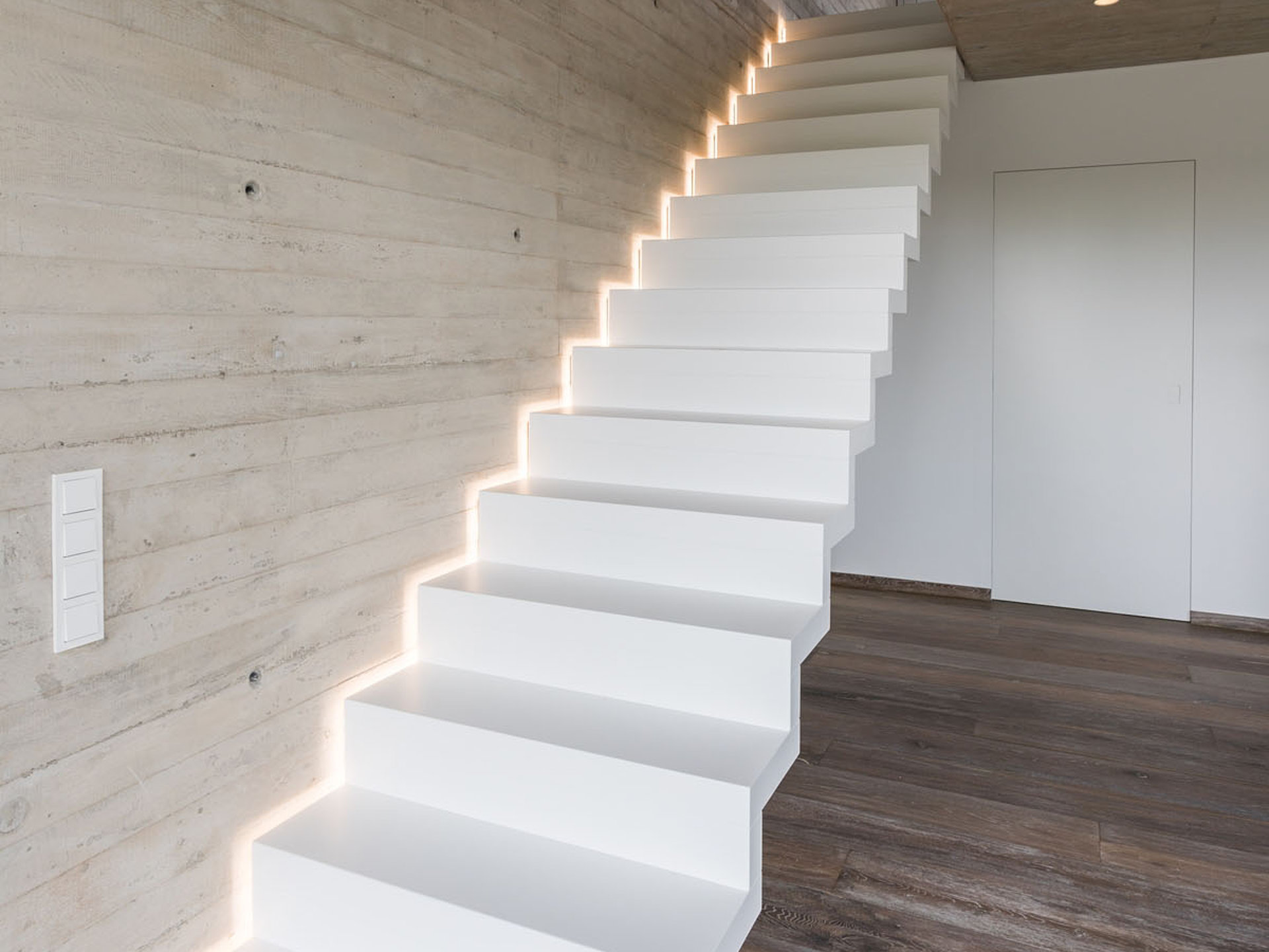 Faltwerktreppe mit Stufenbeleuchtung von Krieger-Treppen